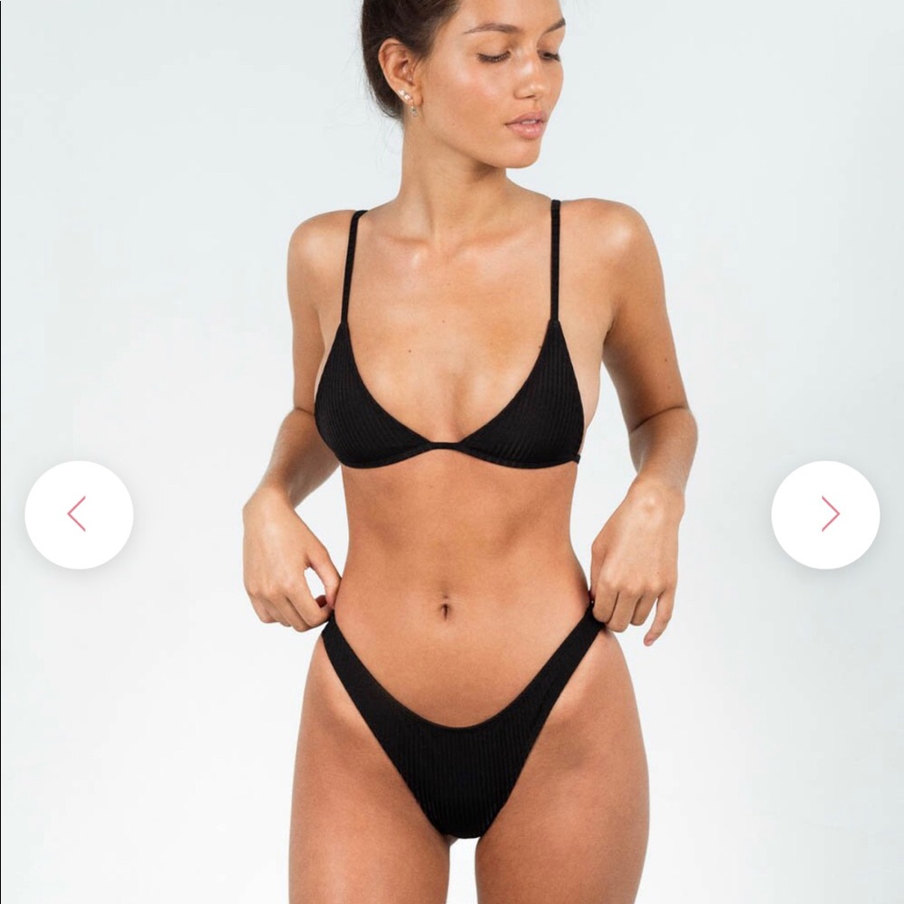 Nobadaddiction bikini set BNWT.